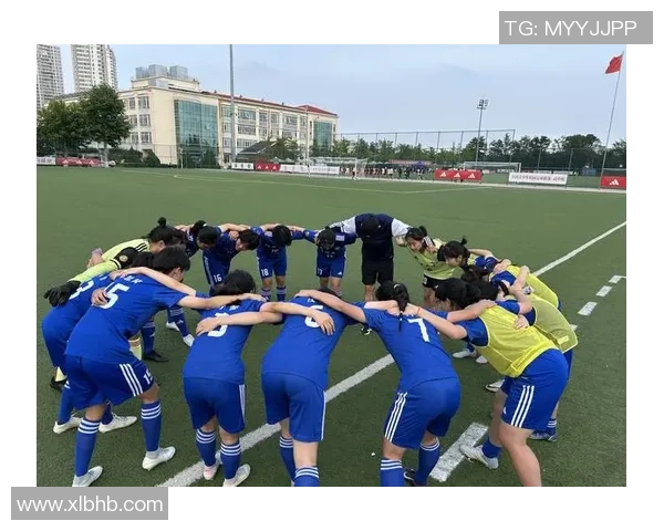 杭州足球队在足球团队协作排行榜中荣获第六名展现出色团队精神与实力